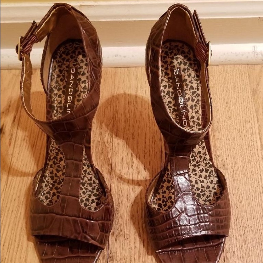 Bandolino open toe pumps